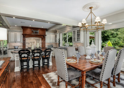 011 352199 BN0A3911 HDR