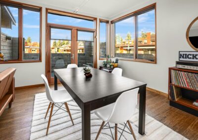 010 453847 363 Ambrose Lane N W # Unit L301 Bainbridge Island WA 981102023 10 27 Cordova 453847 Stills 0035 HDR