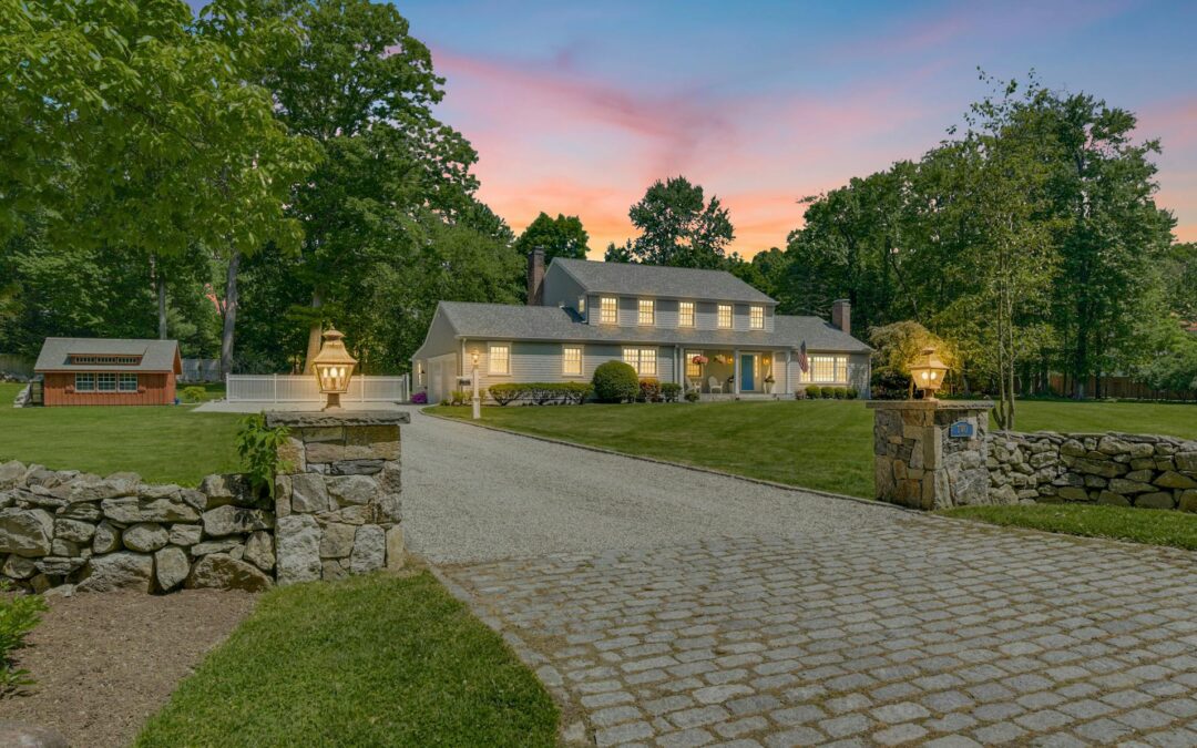 Spotlight Tour-FloorPlan Tour -DARIEN, CT